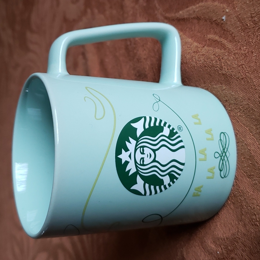 Starbucks Fa La La Coffee Cup 2020